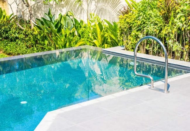 Linces pool - Pool Cleaning Service in Boca Raton, FL Complete Homeowner Guide