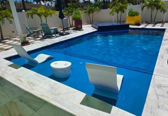 Best Pool Cleaning Service in South Florida: What to Look For